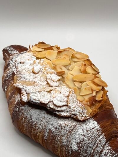 ALMOND CROISSANT