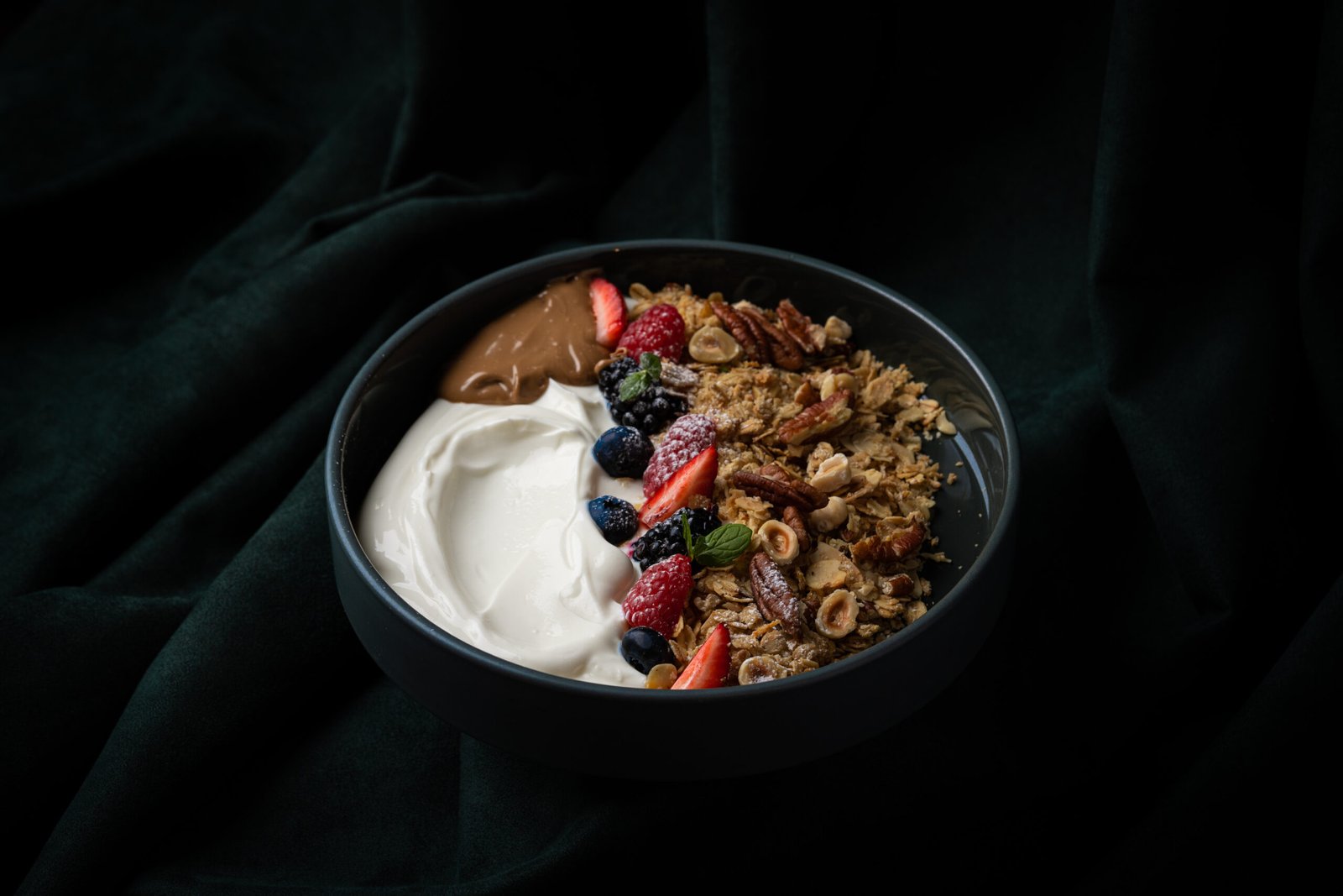GRANOLA GREEK YOGURT​