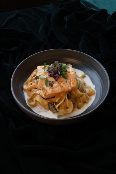 CHICKEN ALFREDO PASTA